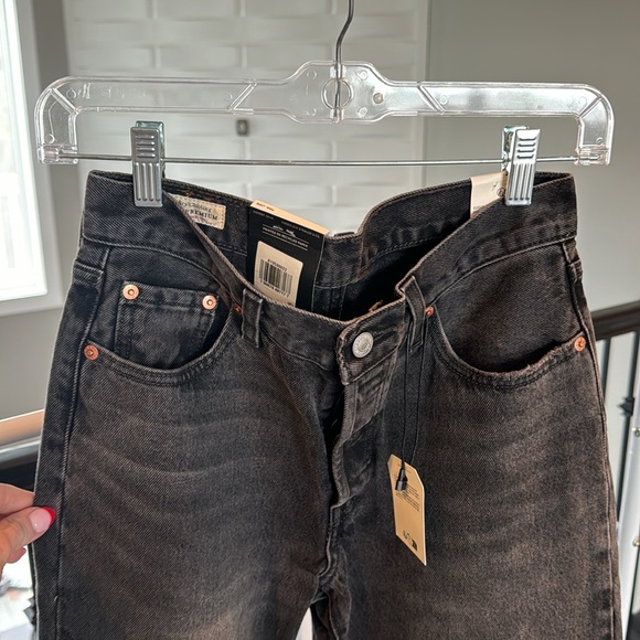 Levi’s 501 90’s jeans in black wash - Picture 4 of 5